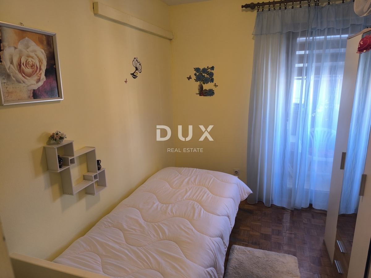 ISTRA, PULA - Stanovanje s 3 spalnicami in dnevno sobo v centru mesta s parkirnim mestom 83 m2