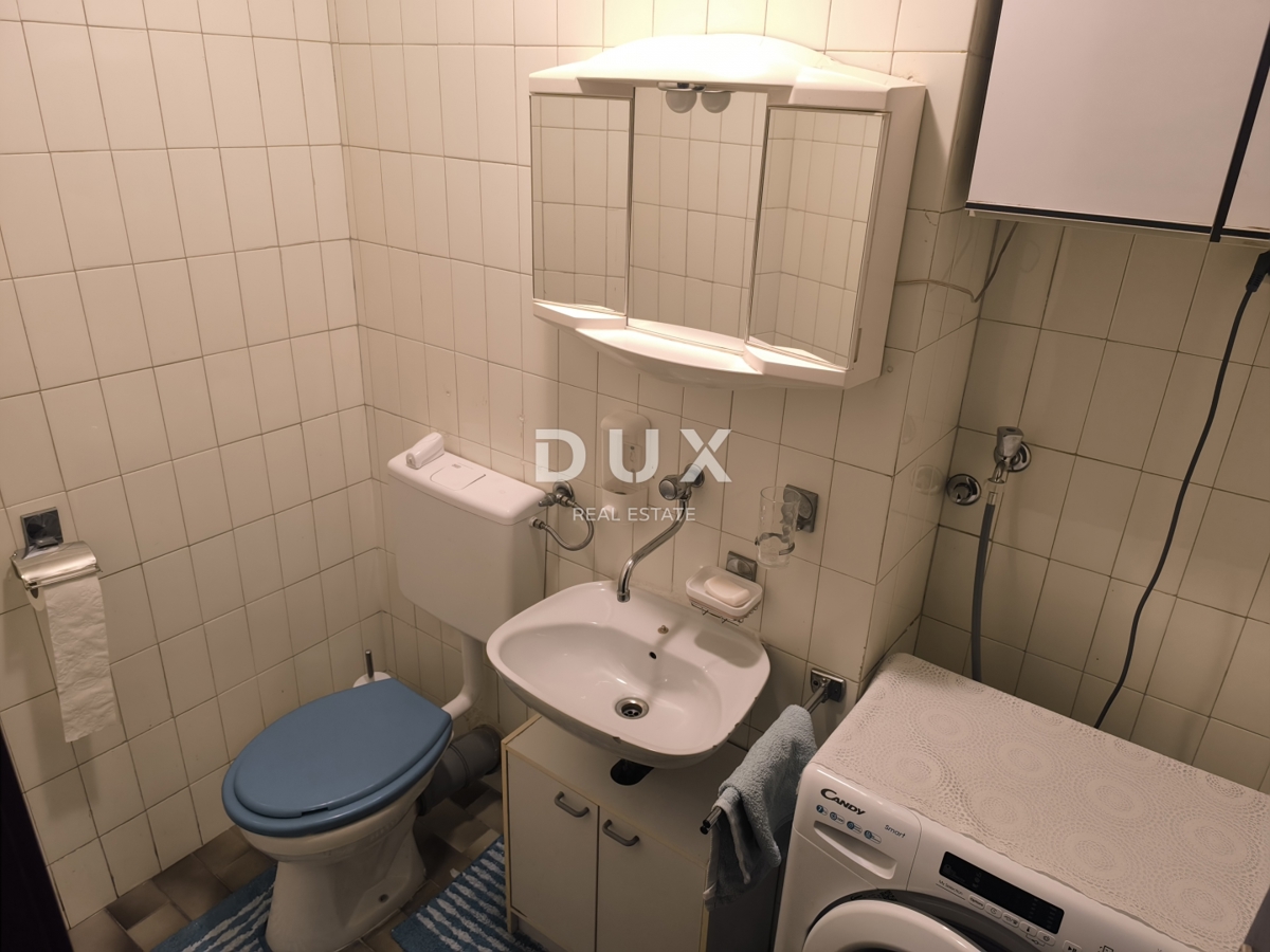 ISTRA, PULA - Stanovanje s 3 spalnicami in dnevno sobo v centru mesta s parkirnim mestom 83 m2