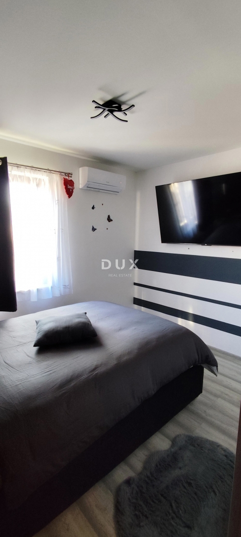 ISTRA, PULA - Stanovanje s 3 spalnicami in dnevno sobo v centru mesta s parkirnim mestom 83 m2