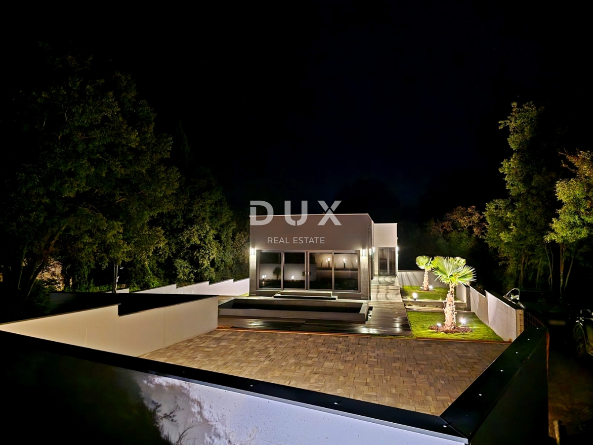 ISTRA, BARBAN - Hiša z dvema bazenoma na robu vasi