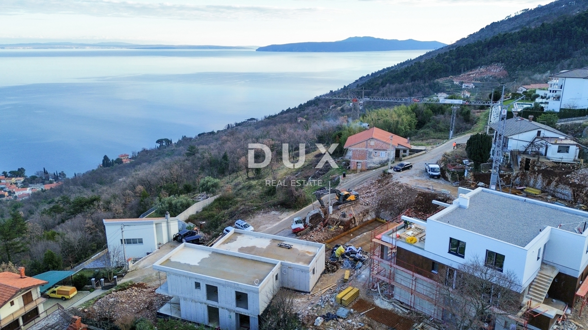 OPATIJA, LOVRAN – luksuzna rezidenca z zasebnim bazenom in panoramskim pogledom na morje