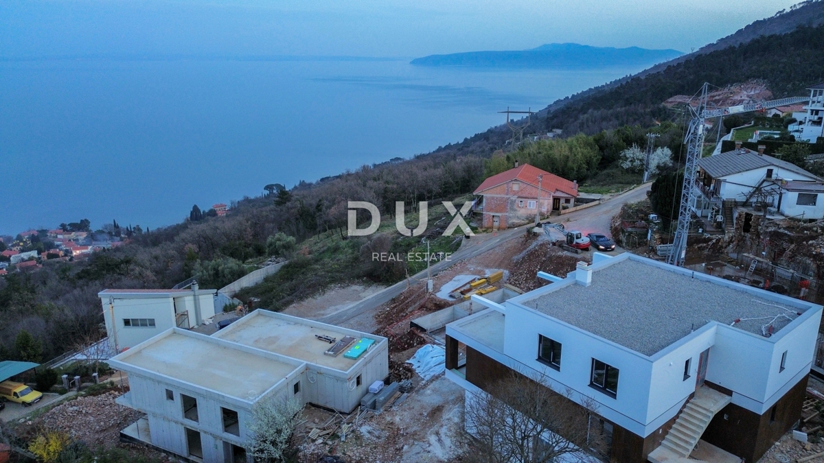 OPATIJA, LOVRAN – luksuzna rezidenca z zasebnim bazenom in panoramskim pogledom na morje