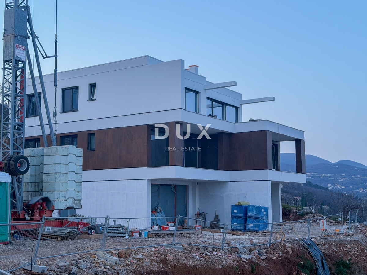 OPATIJA, LOVRAN – luksuzna rezidenca z zasebnim bazenom in panoramskim pogledom na morje