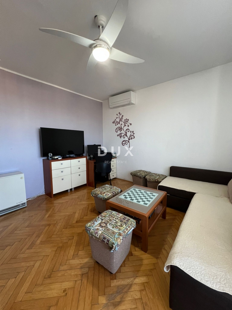 ISTRA, PULA - Stanovanje v 12. nadstropju s panoramskim razgledom na najbolj iskani lokaciji v Pulju!