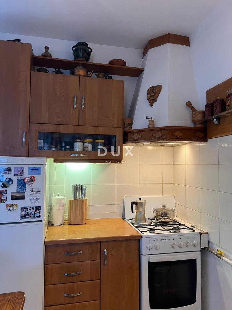 ISTRA, PULA - Stanovanje v 12. nadstropju s panoramskim razgledom na najbolj iskani lokaciji v Pulju!