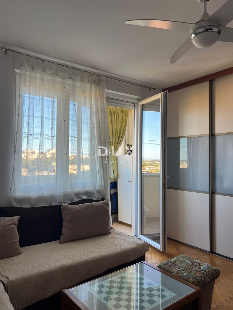 ISTRA, PULA - Stanovanje v 12. nadstropju s panoramskim razgledom na najbolj iskani lokaciji v Pulju!