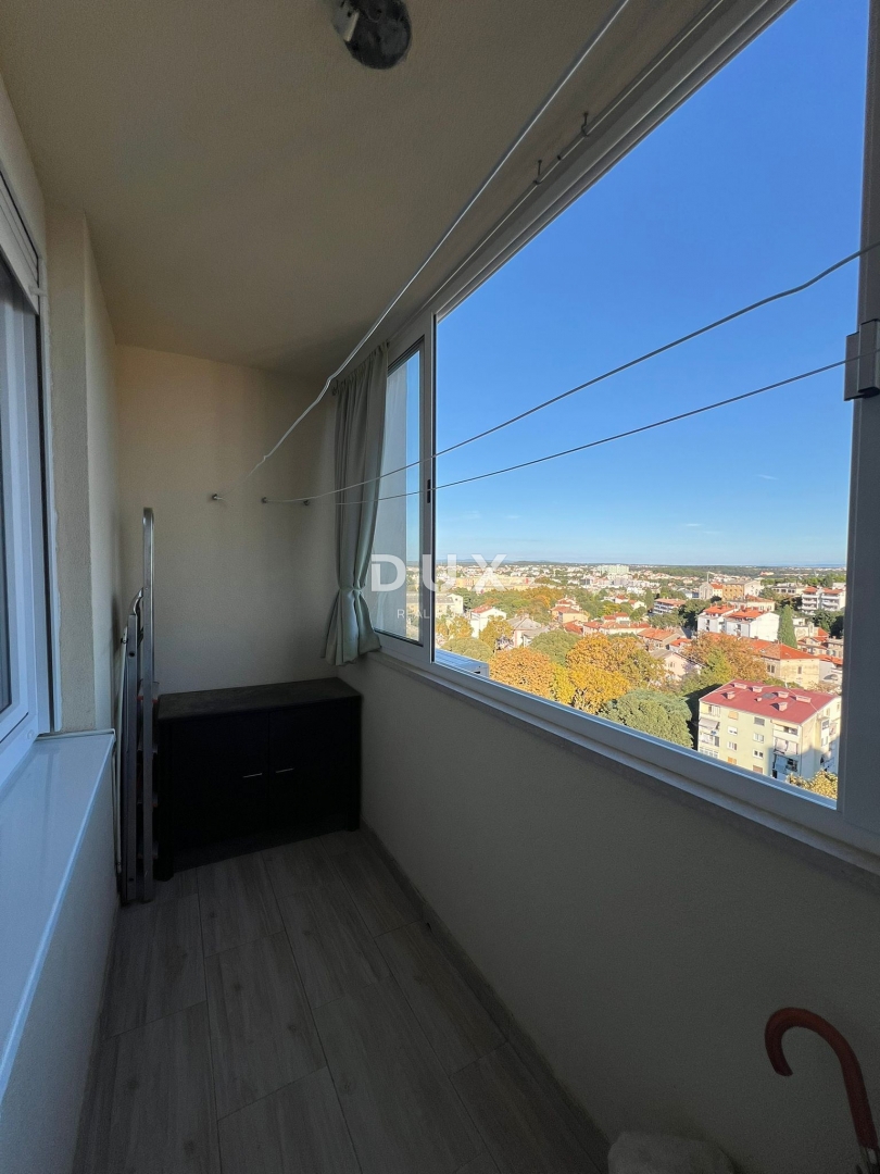 ISTRA, PULA - Stanovanje v 12. nadstropju s panoramskim razgledom na najbolj iskani lokaciji v Pulju!