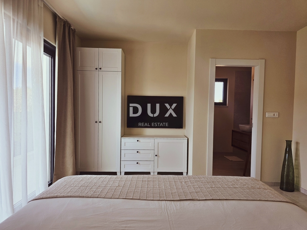 DUGI OTOK, ŽMAN - luksuzna vila z bazenom in ločenim apartmajem