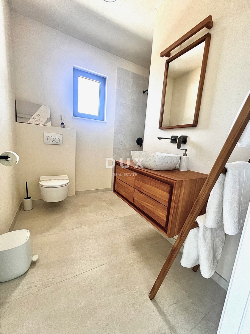 DUGI OTOK, ŽMAN - luksuzna vila z bazenom in ločenim apartmajem