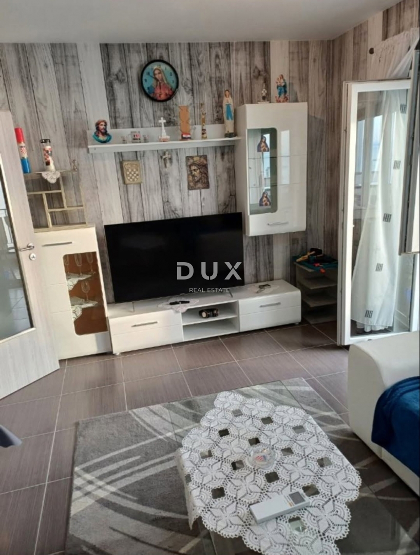 SENJ - privlačen studio apartma, balkon, pogled na morje