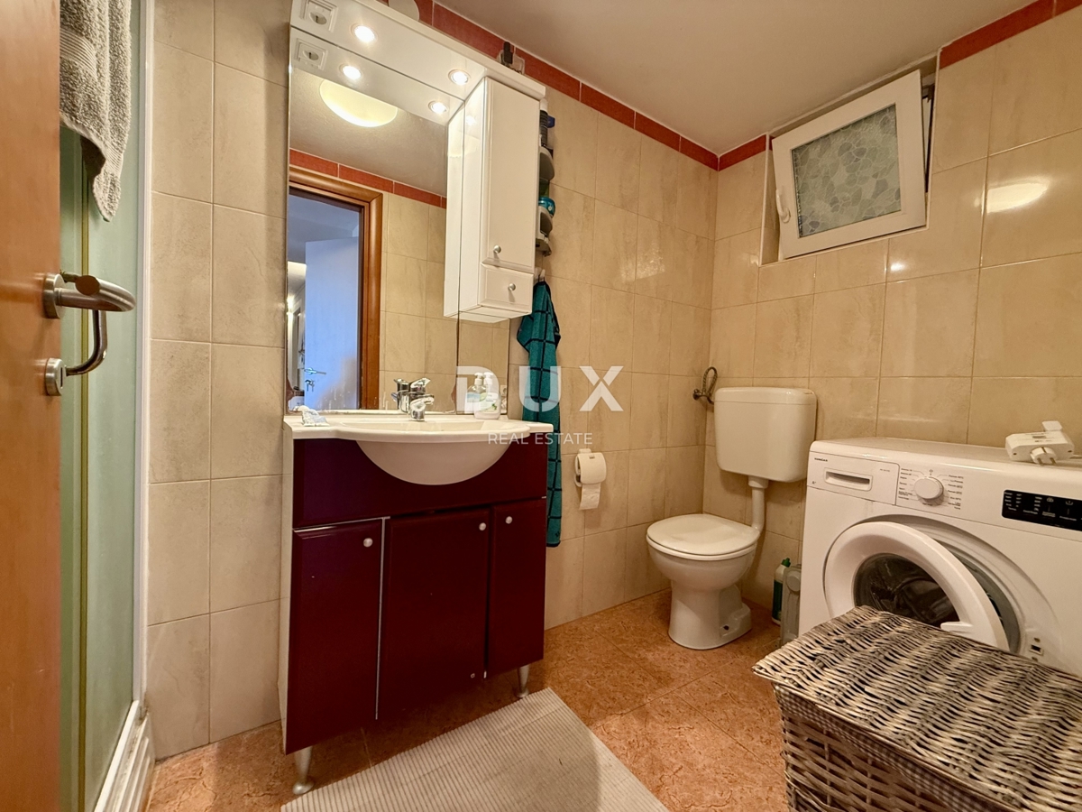 CRIKVENICA, JADRANOVO - 3 SPALNICE + DNEVNA SOBA, 86 m2, TERASA, blizu morja!