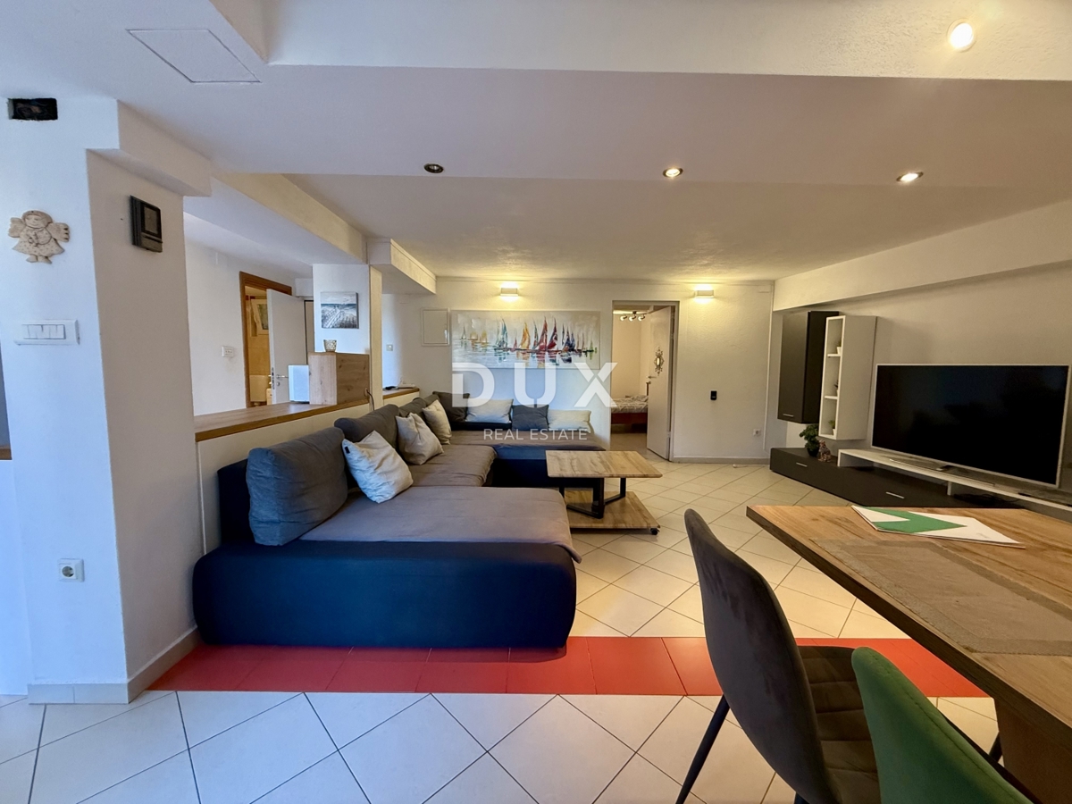 CRIKVENICA, JADRANOVO - 3 SPALNICE + DNEVNA SOBA, 86 m2, TERASA, blizu morja!