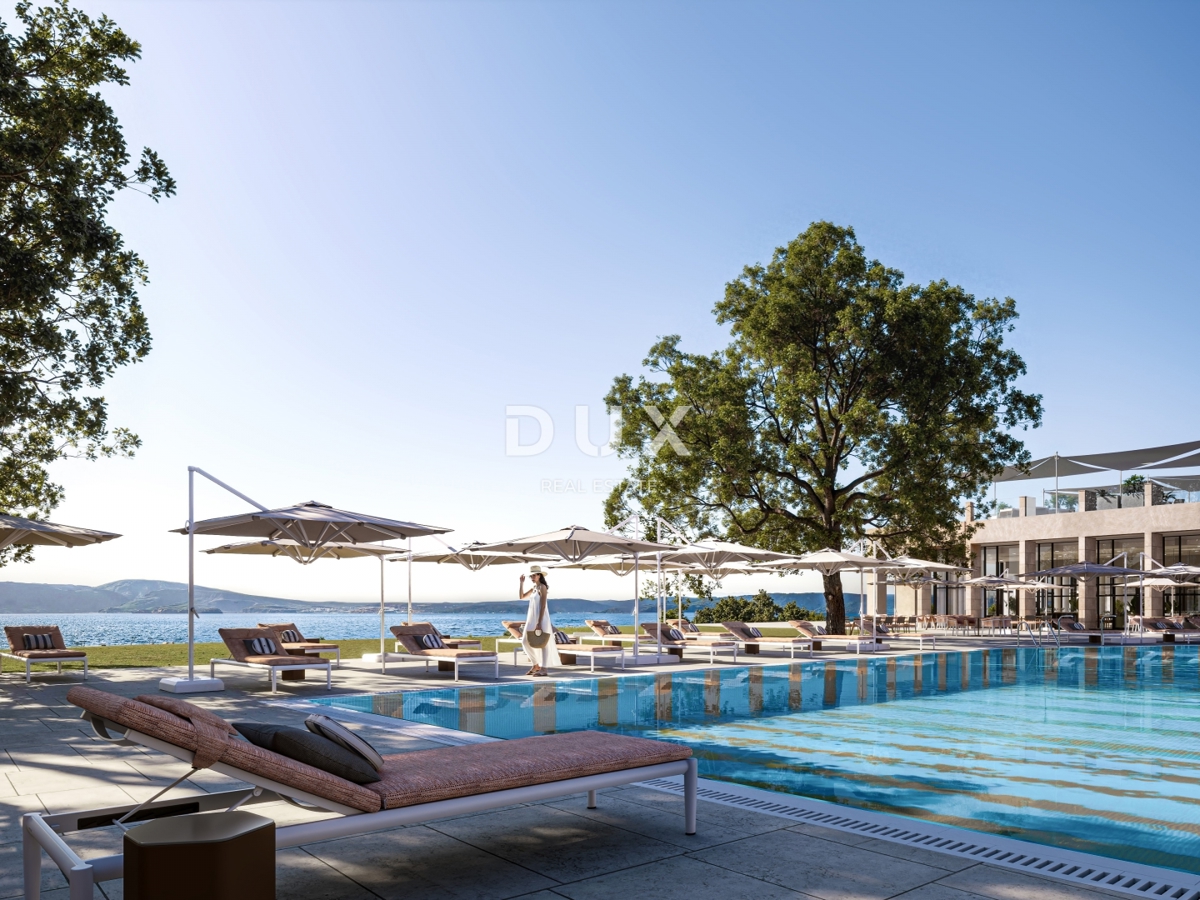 KVARNERSKA RIVIERA - 48m² veliko stanovanje v ekskluzivnem letovišču, prva vrsta ob morju z zasebno plažo