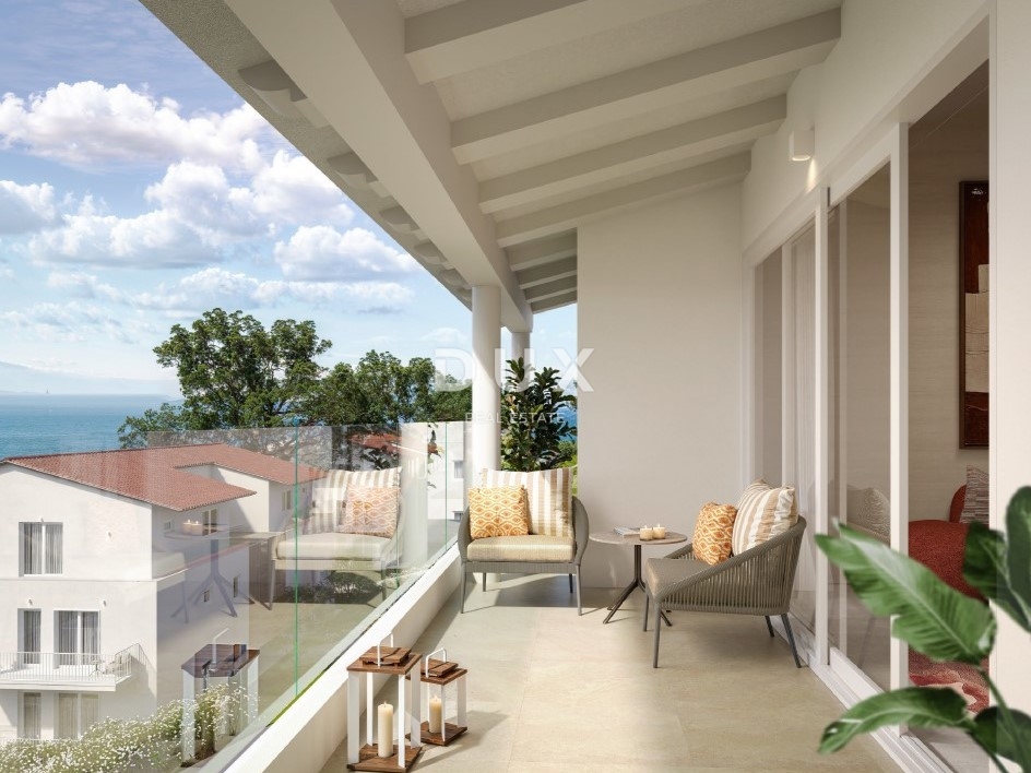 NOVI VINODOLSKI - penthouse prva vrsta ob morju s hotelsko ponudbo