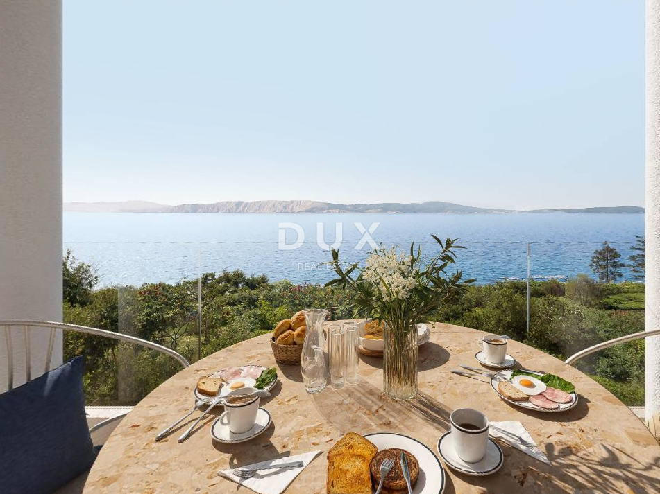 NOVI VINODOLSKI - Penthouse v prvi vrsti do morja s hotelsko ponudbo