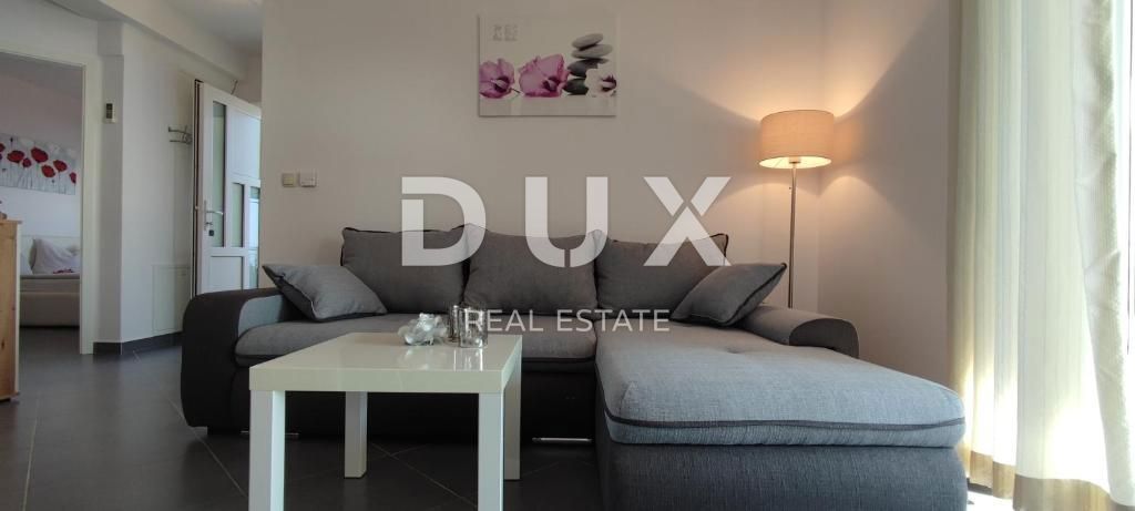 LOVRAN, LIGANJ - Hiša z vrhunskim vrtom in panoramskim pogledom na morje