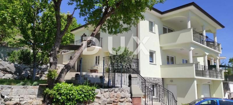 LOVRAN, LIGANJ - Hiša z vrhunskim vrtom in panoramskim pogledom na morje