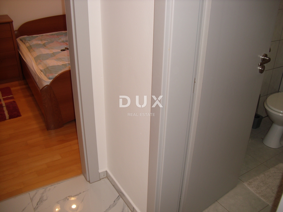 OTOK KRK, MESTO KRK - 62 m2 dvosobno stanovanje 500 m od morja