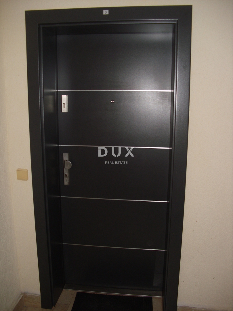 OTOK KRK, MESTO KRK - 62 m2 dvosobno stanovanje 500 m od morja