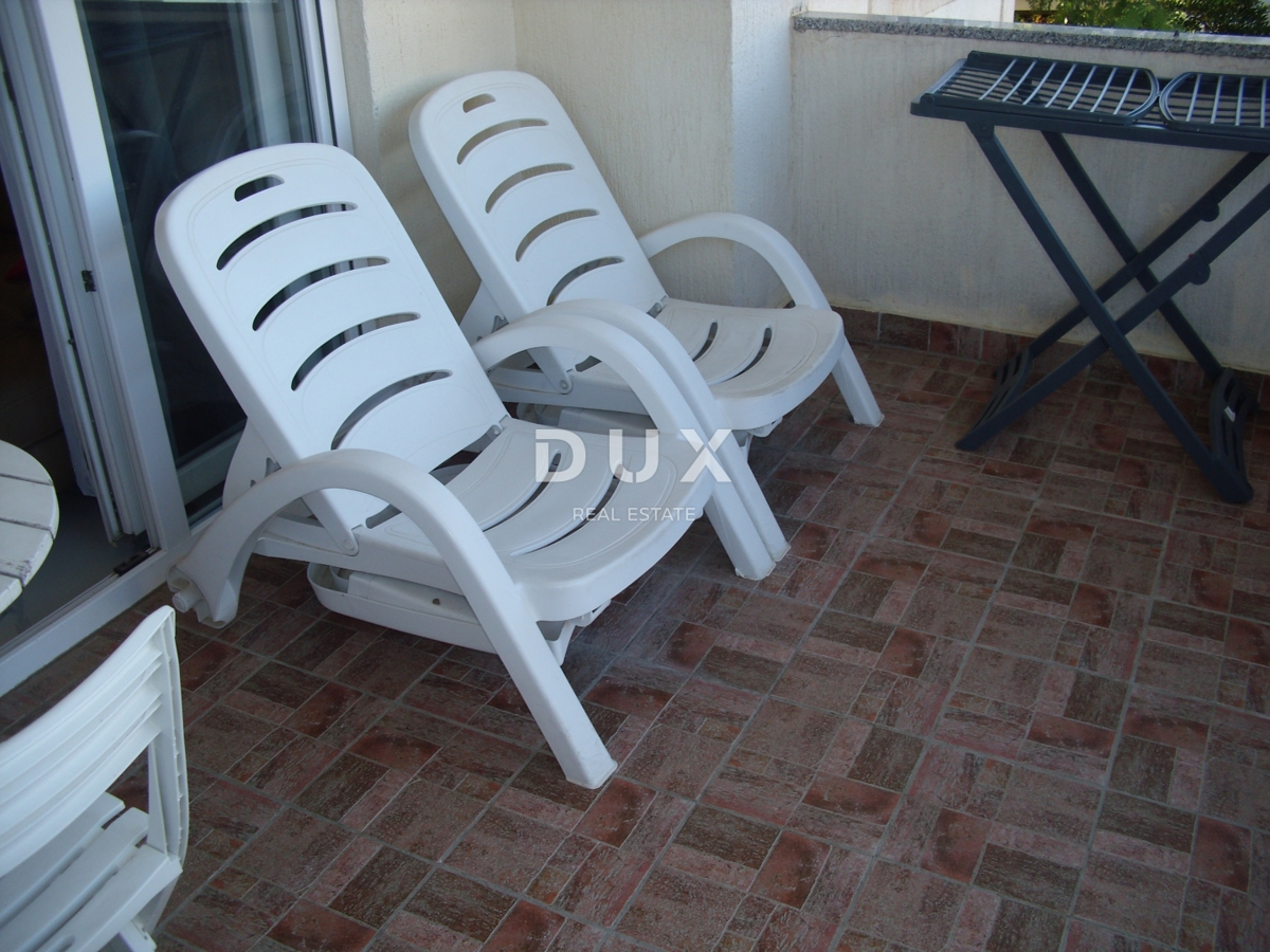 OTOK KRK, MESTO KRK - 62 m2 dvosobno stanovanje 500 m od morja