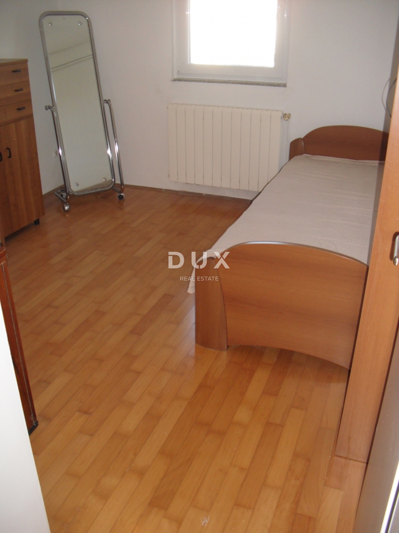 OTOK KRK, MESTO KRK - 62 m2 dvosobno stanovanje 500 m od morja