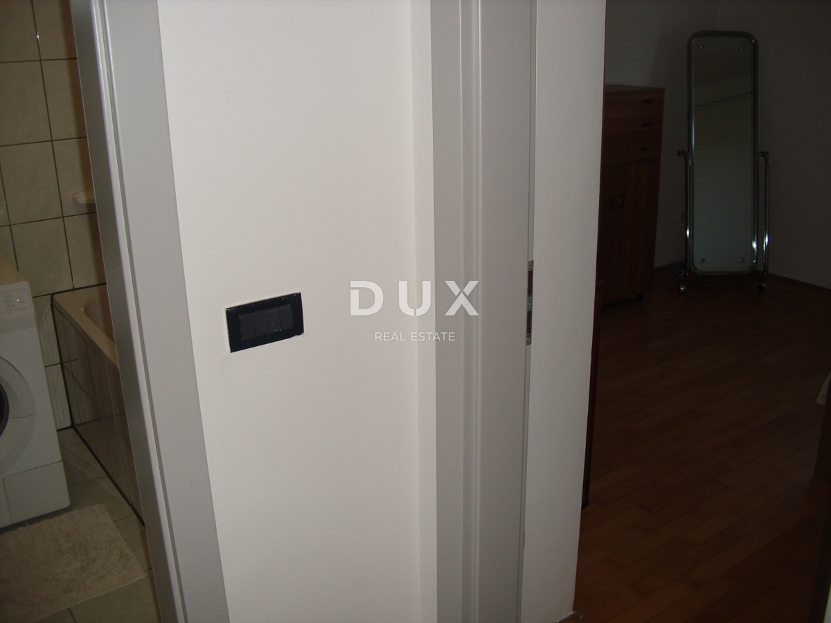 OTOK KRK, MESTO KRK - 62 m2 dvosobno stanovanje 500 m od morja