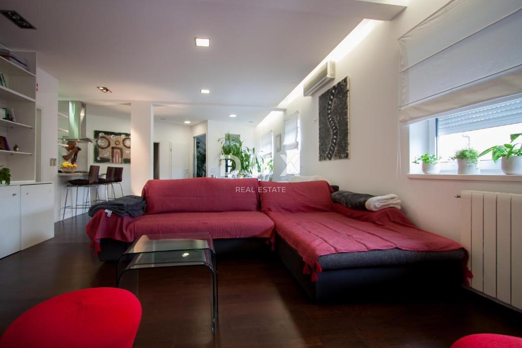 ISTRA, PULA - Prostorno, takoj vseljivo stanovanje v bližini centra