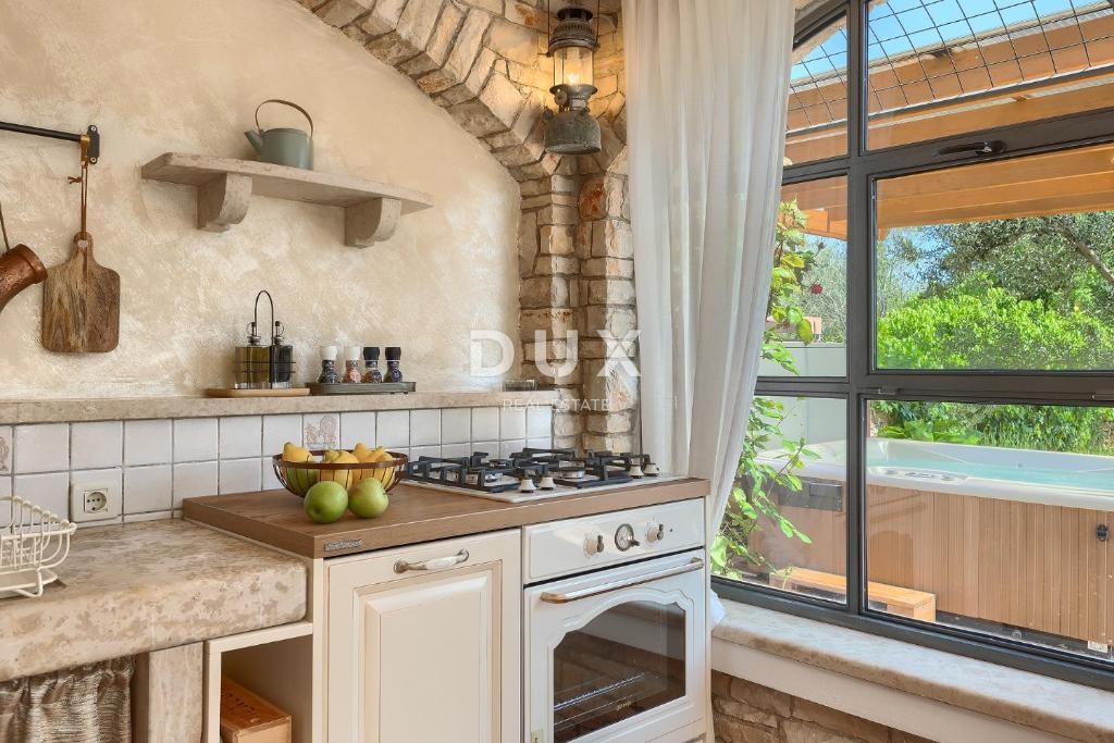 Hiša Svetvinčenat, 180m2