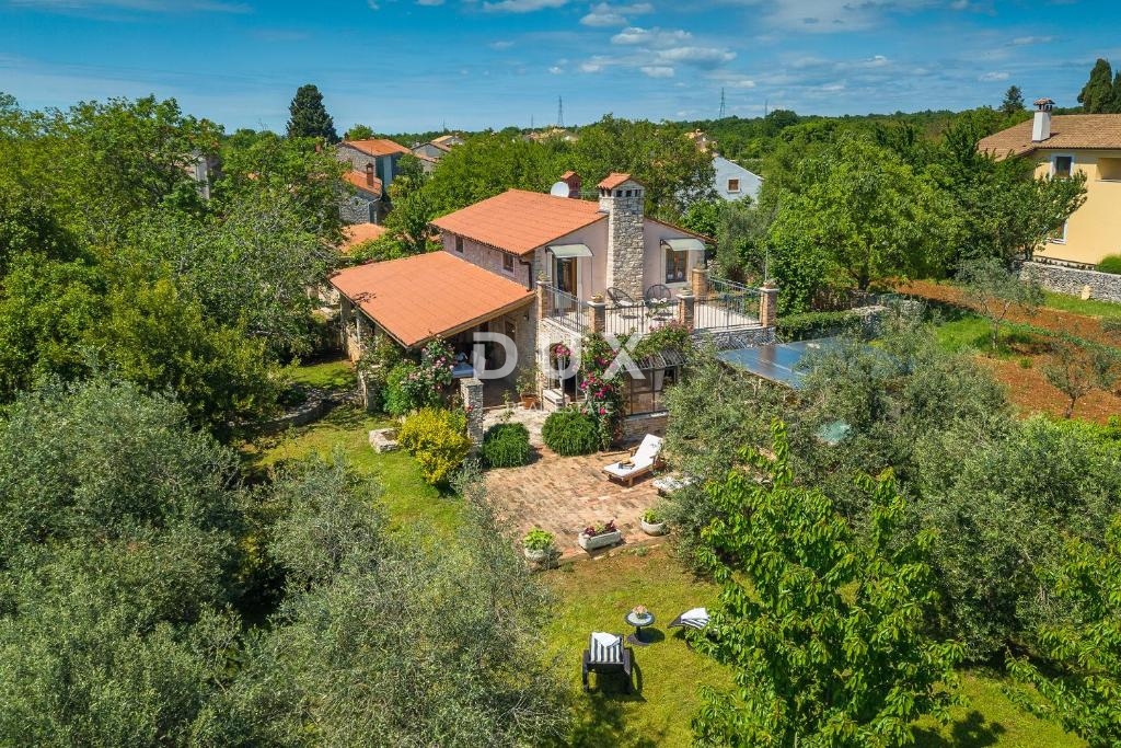 Hiša Svetvinčenat, 180m2