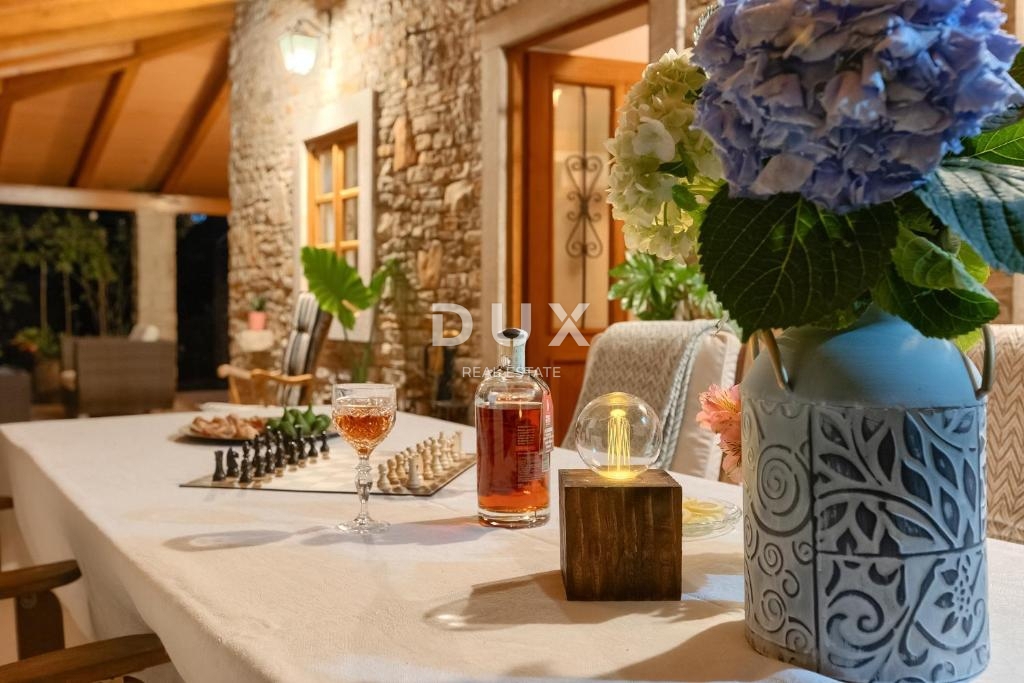 Hiša Svetvinčenat, 180m2