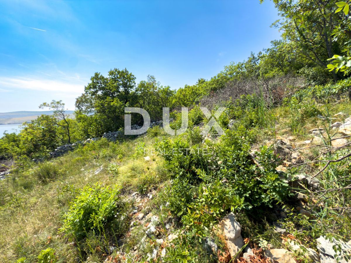 CRIKVENICA, JADRANOVO - NUJNO PRODAJA zemljišče 200m od morja s panoramskim razgledom