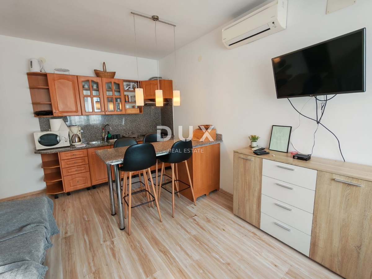 ISTRA, ROVINJ - Apartma 1. vrsta do morja!