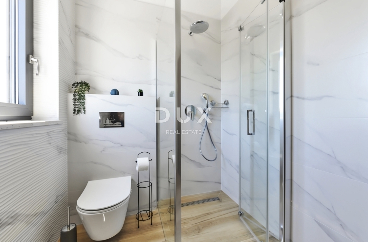 ISTRA, LOBORIKA - Hiša z bazenom v bližini Pule!