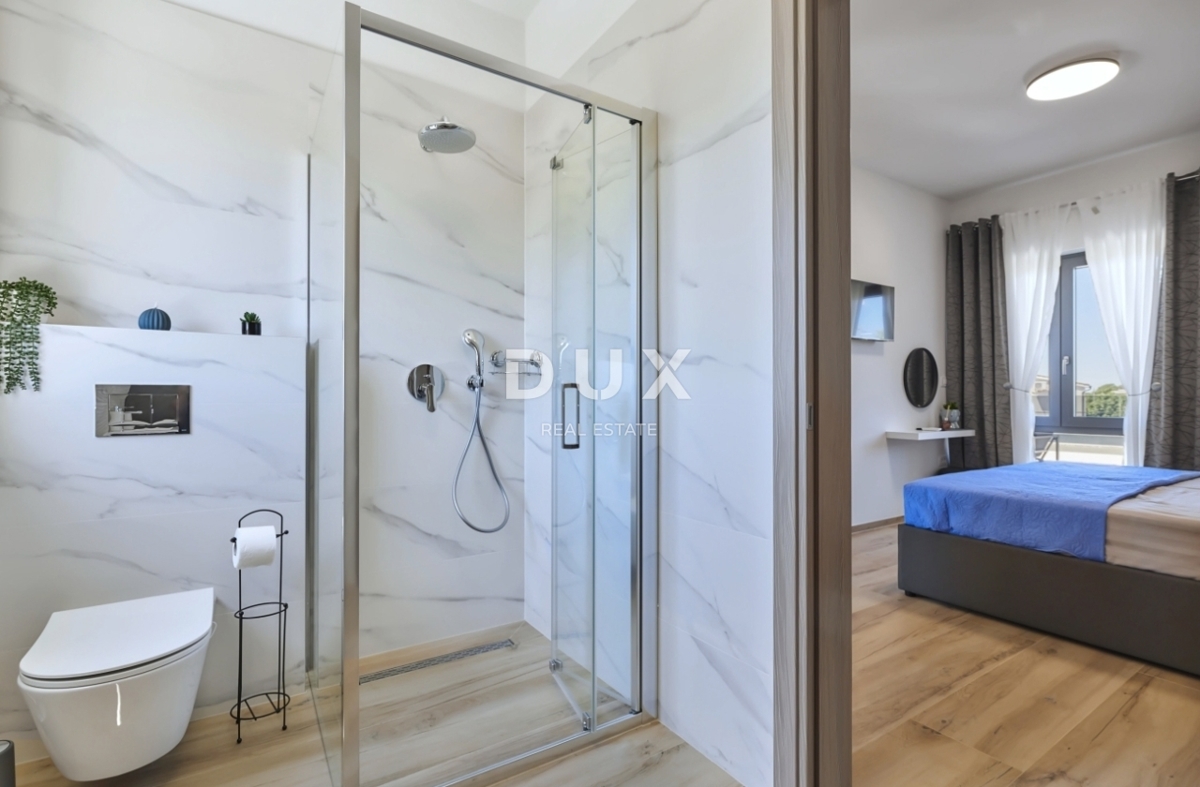 ISTRA, LOBORIKA - Hiša z bazenom v bližini Pule!