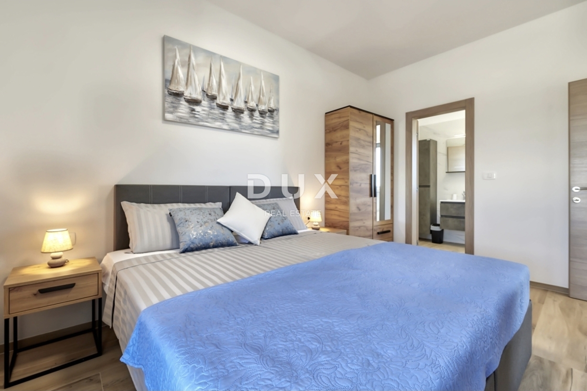 ISTRA, LOBORIKA - Hiša z bazenom v bližini Pule!