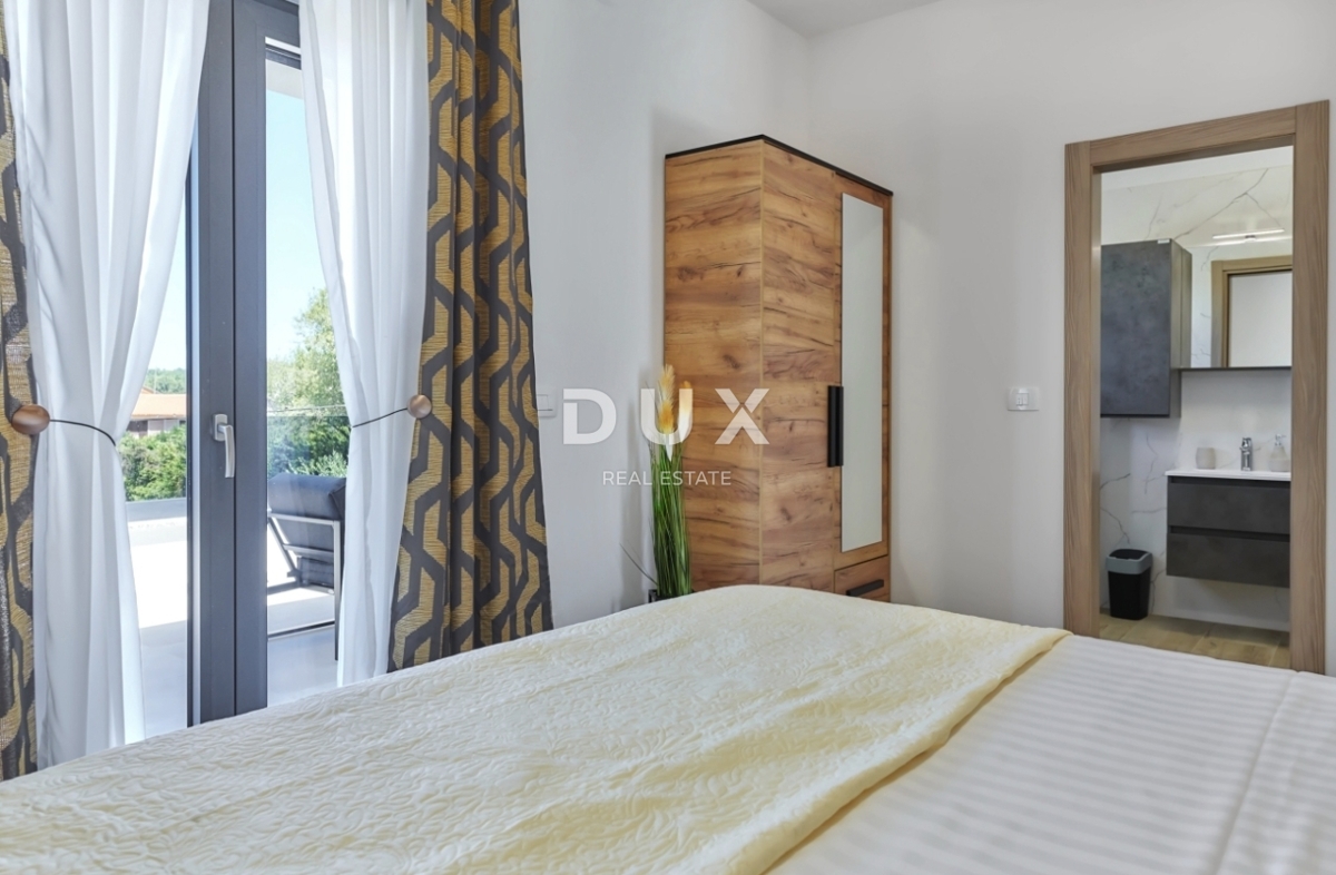 ISTRA, LOBORIKA - Hiša z bazenom v bližini Pule!