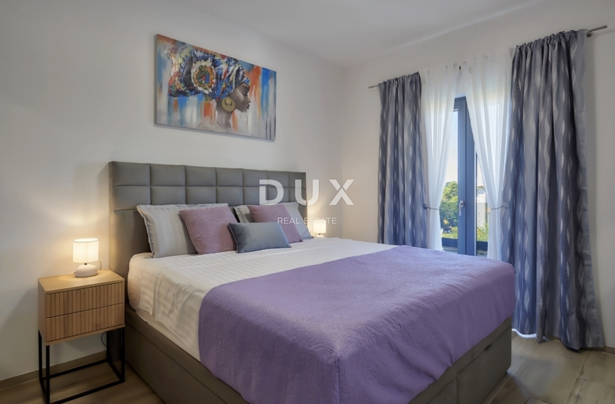 ISTRA, LOBORIKA - Hiša z bazenom v bližini Pule!