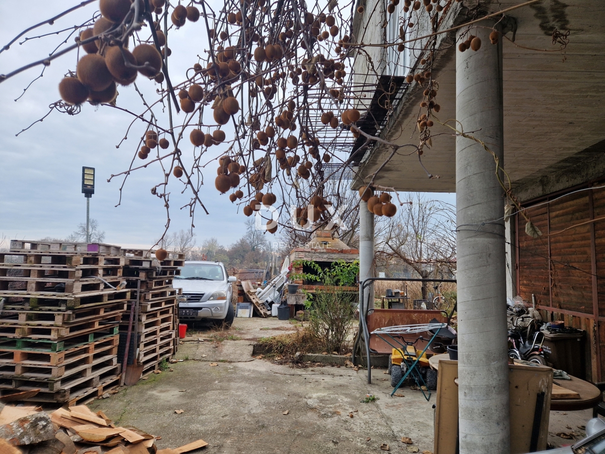 ZAGREB, ŽITNJAK - Stanovanjsko poslovni objekt za obnovo