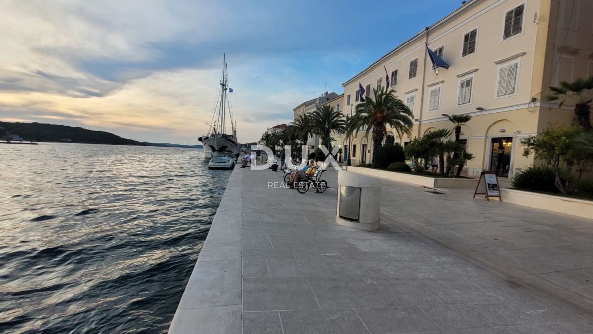 Hiša Mali Lošinj, 450m2