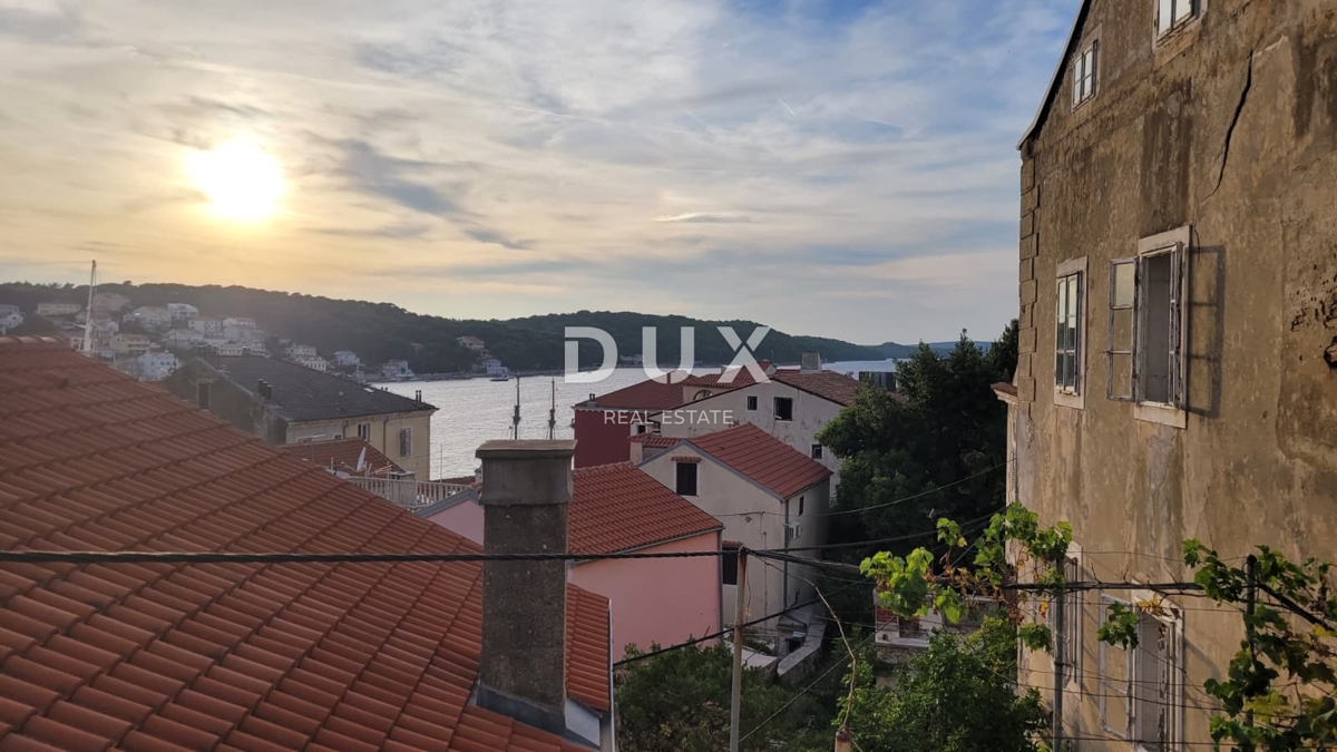 Hiša Mali Lošinj, 450m2