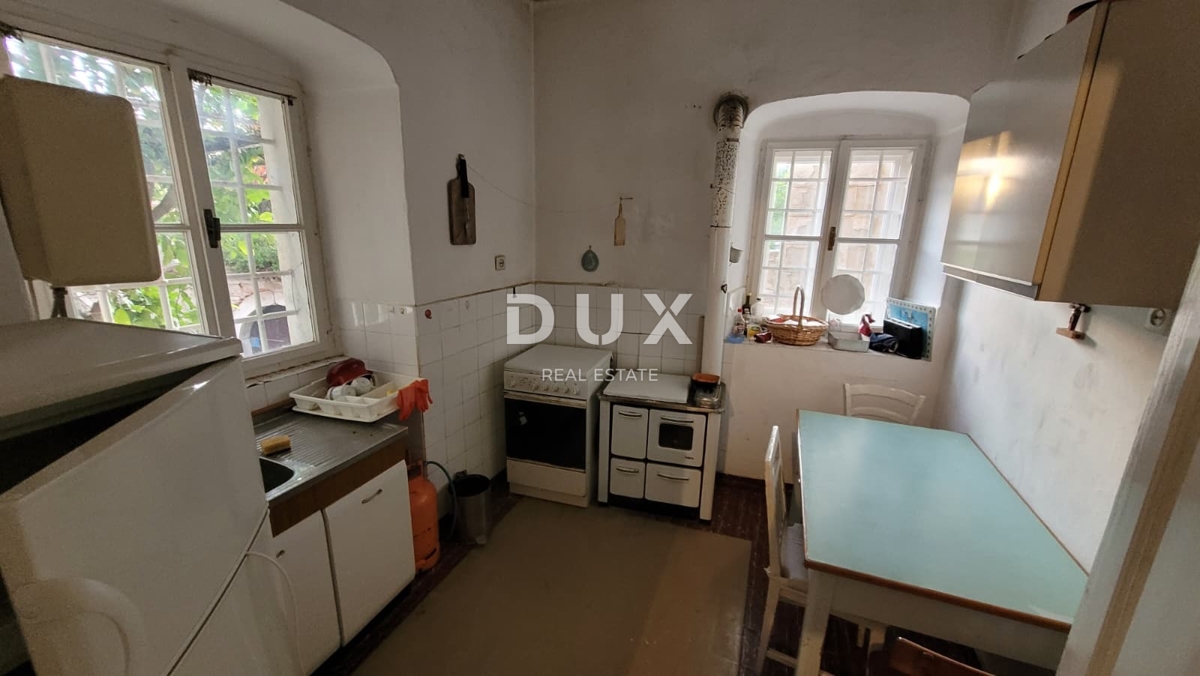 Hiša Mali Lošinj, 450m2