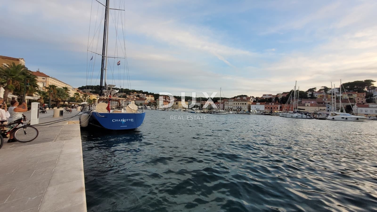 Hiša Mali Lošinj, 450m2