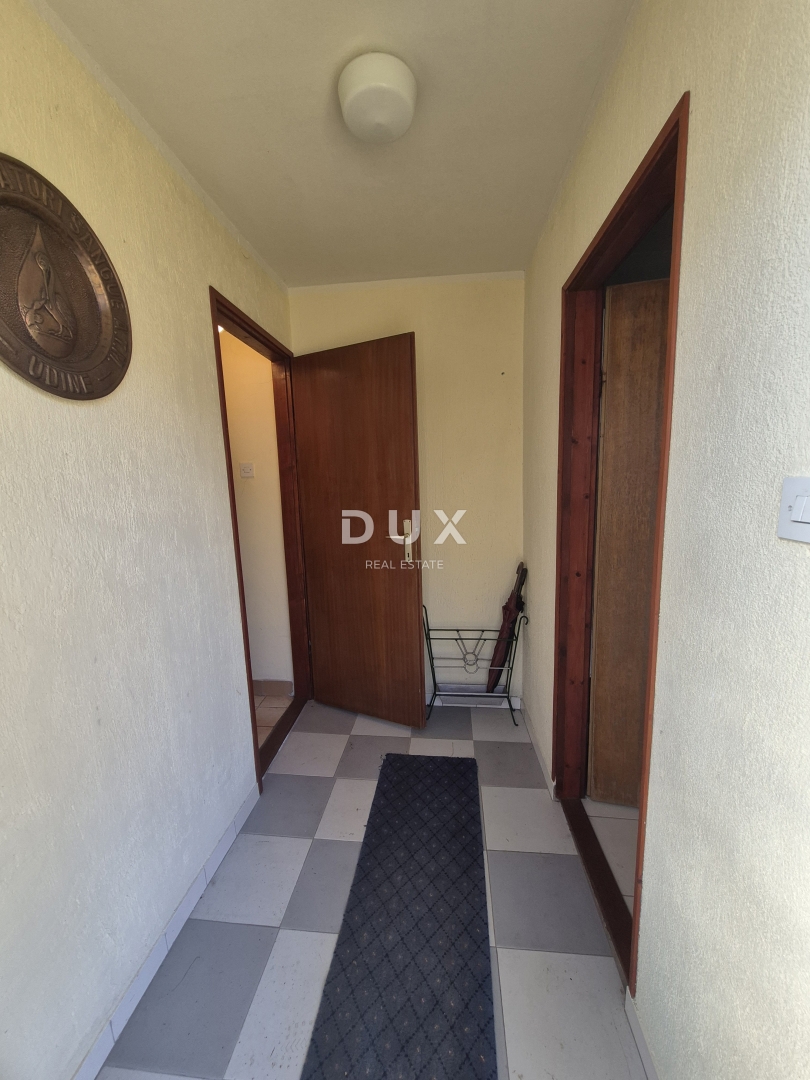 GORSKI KOTAR, FUŽINE, LIČ - veliko družinsko posestvo z dvema hišama in garažo, znižana cena, priložnost!