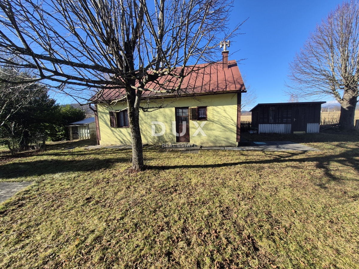 GORSKI KOTAR, FUŽINE, LIČ - veliko družinsko posestvo z dvema hišama in garažo, znižana cena, priložnost!
