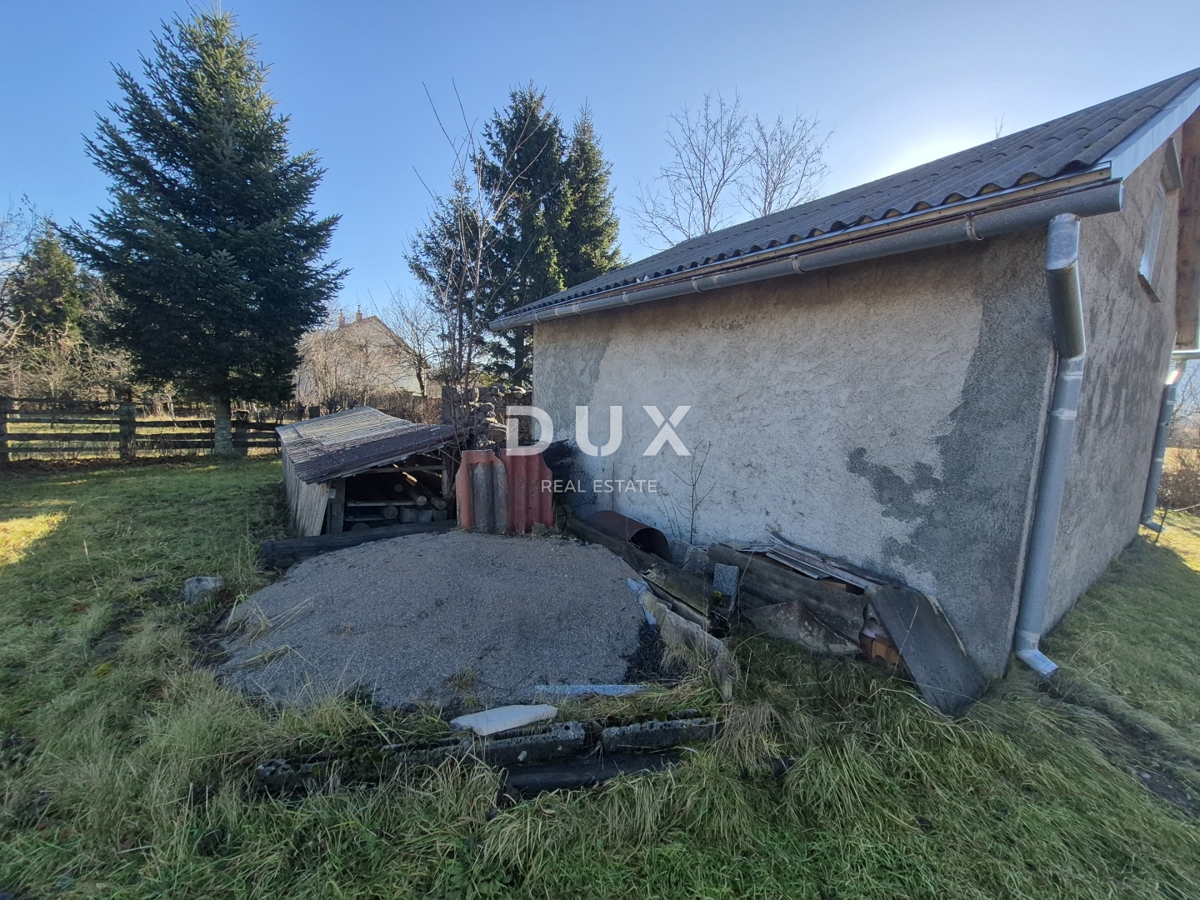 GORSKI KOTAR, FUŽINE, LIČ - veliko družinsko posestvo z dvema hišama in garažo, znižana cena, priložnost!