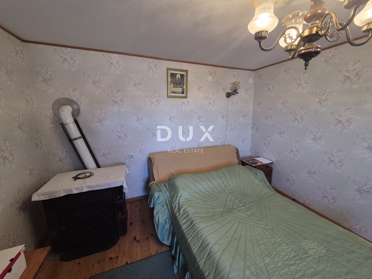 GORSKI KOTAR, FUŽINE, LIČ - veliko družinsko posestvo z dvema hišama in garažo, znižana cena, priložnost!