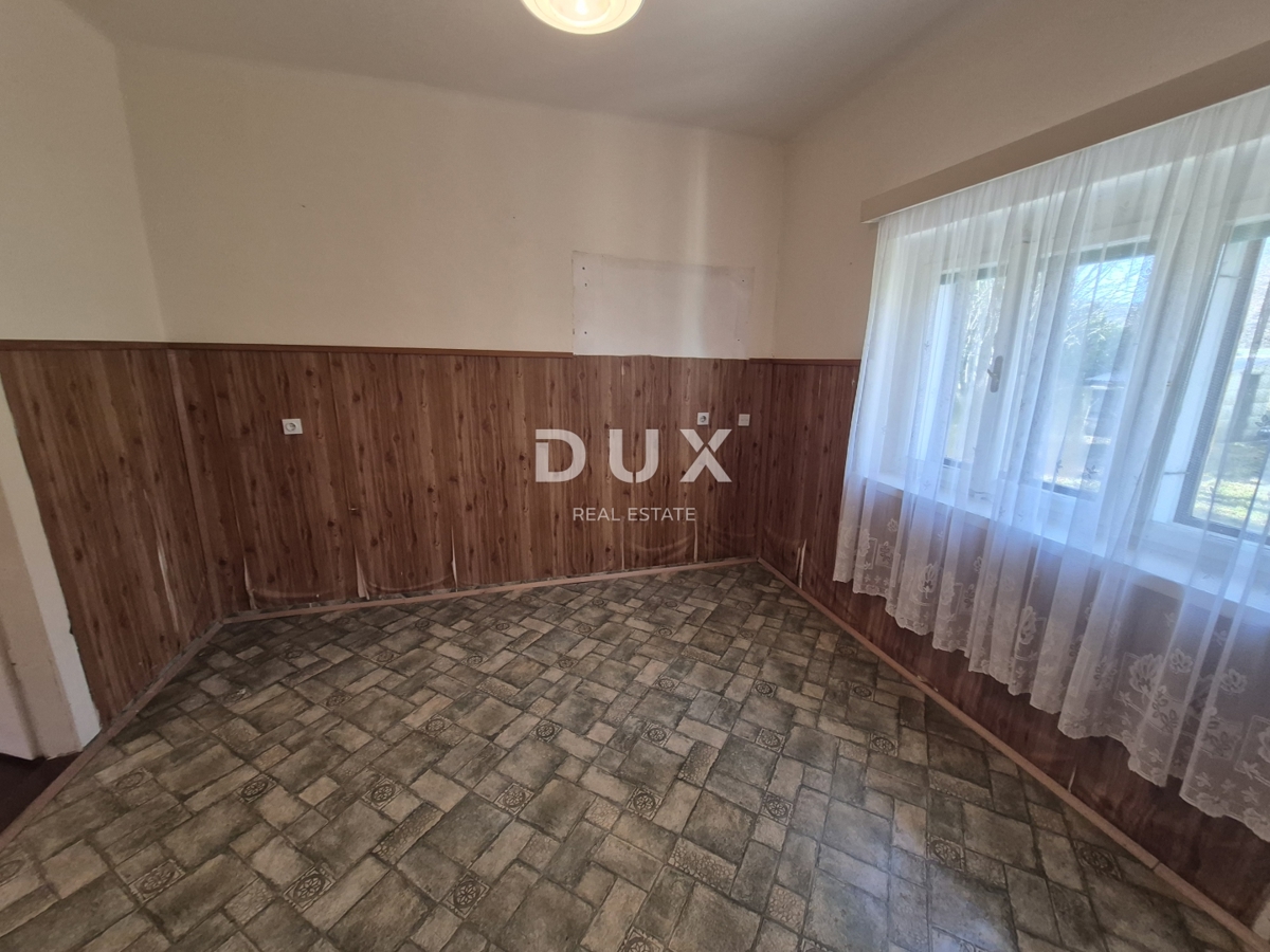 GORSKI KOTAR, FUŽINE, LIČ - veliko družinsko posestvo z dvema hišama in garažo, znižana cena, priložnost!