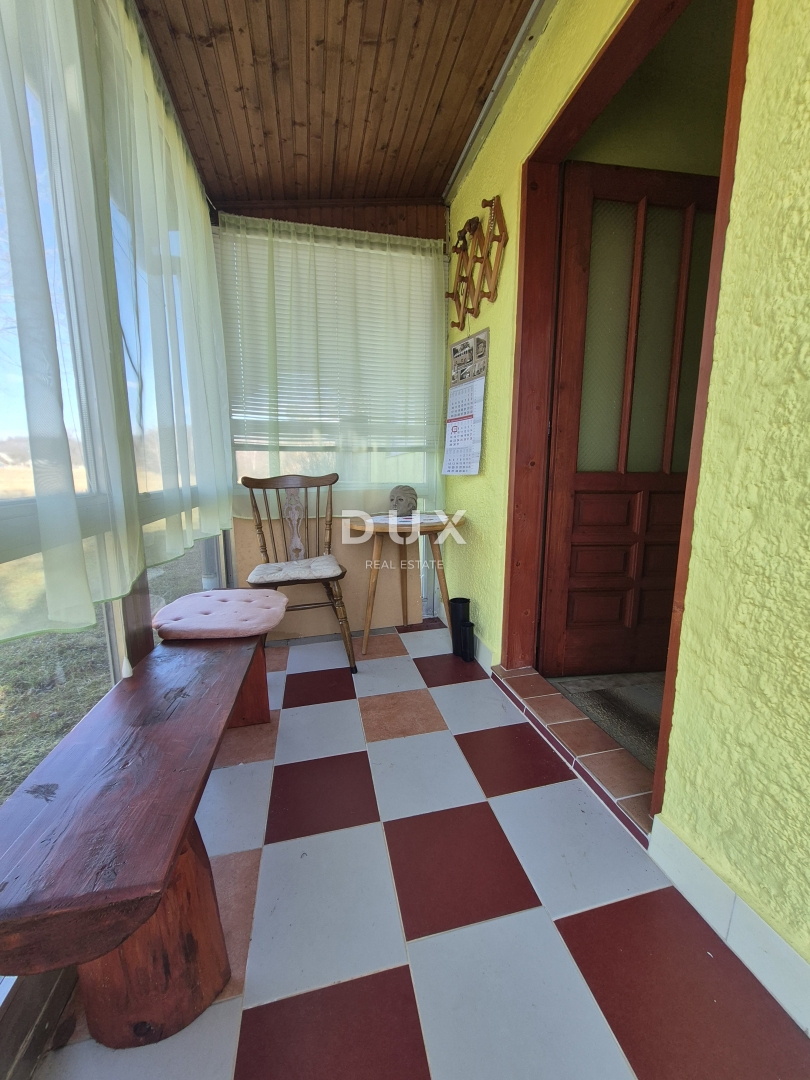 GORSKI KOTAR, FUŽINE, LIČ - veliko družinsko posestvo z dvema hišama in garažo, znižana cena, priložnost!