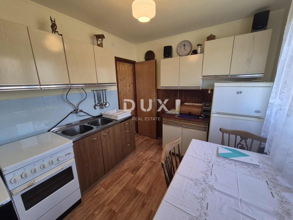 GORSKI KOTAR, FUŽINE, LIČ - veliko družinsko posestvo z dvema hišama in garažo, znižana cena, priložnost!