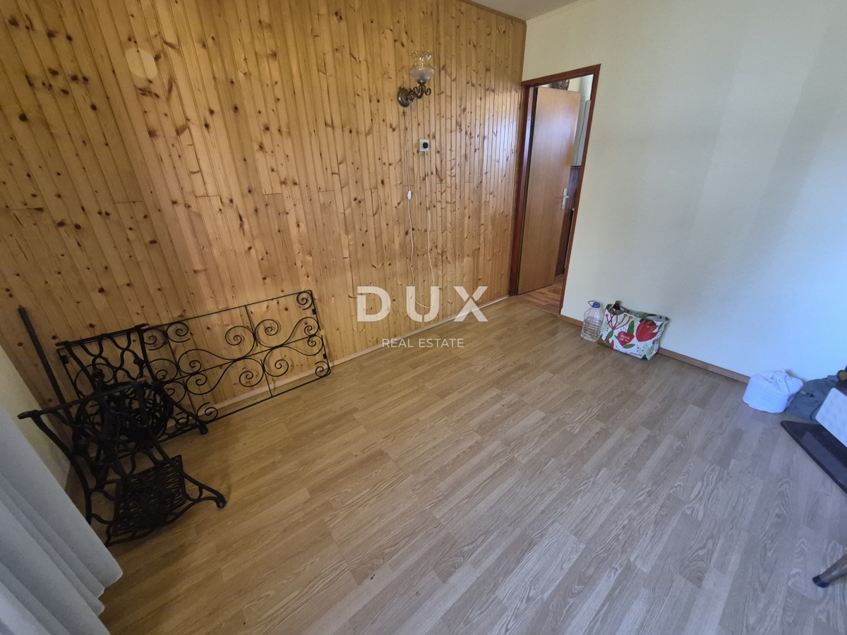 GORSKI KOTAR, FUŽINE, LIČ - veliko družinsko posestvo z dvema hišama in garažo, znižana cena, priložnost!